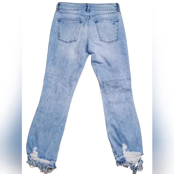 DL1961 Lara Instasculpt Cropped Flare Jeans - Picture 3 of 9